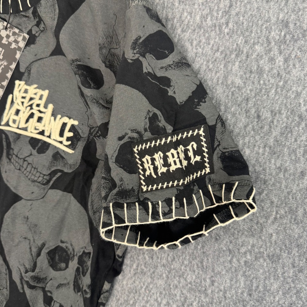 Rebel Vengeance Skull T Shirt Men Large Black Gray All Over Print Streetwear NEW - Picture 6 of 8